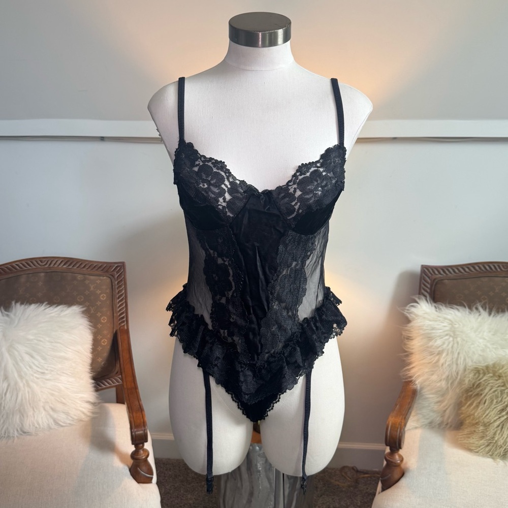 Vintage 80s/90s Elegant Black Lace Bodysuit Whimsygoth Gothic Fairy Vibes